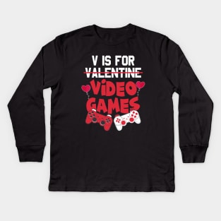 V Is For Video Games Funny Valentines Day Gamer Boy Men Gift Kids Long Sleeve T-Shirt